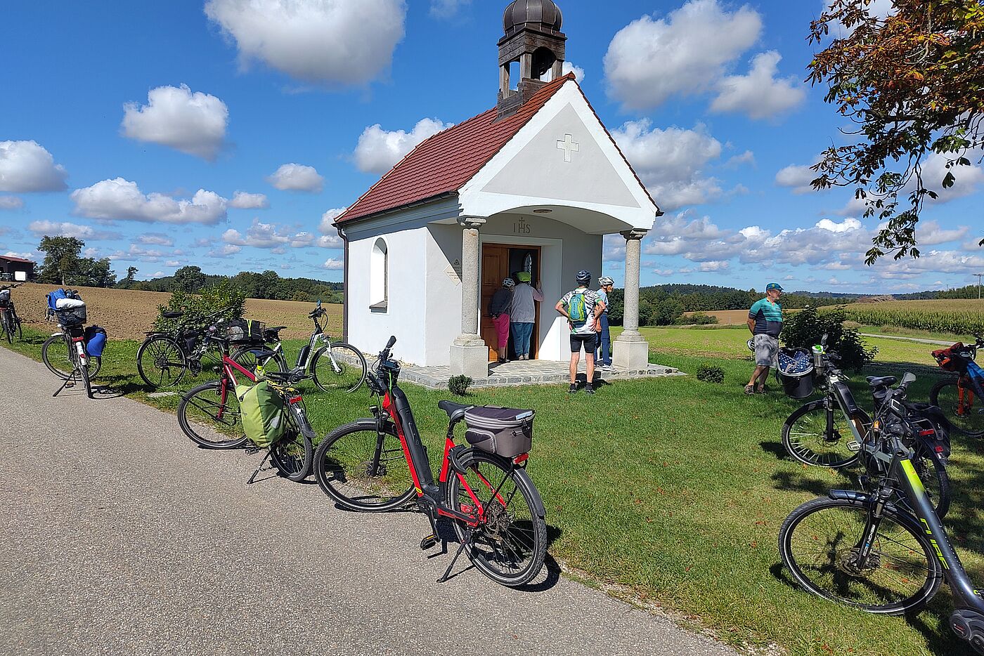 20250831_ADFC_LA_Hopfentour_05_Hummelsberg_Kapelle_zur_Heiligsten_Dreifaltigkeit