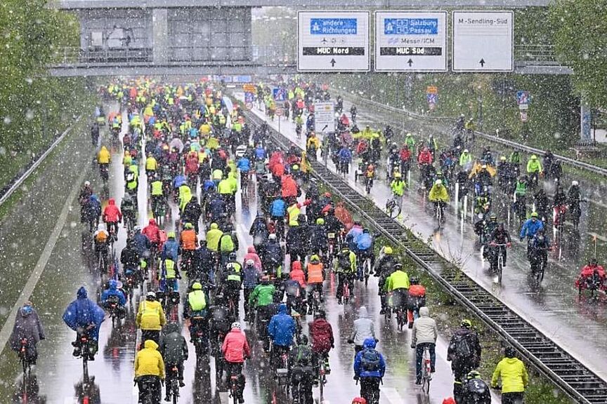 Sternfahrt 2024 Schnee auf der A95 Sternfahrt 2024 Schnee auf der A95